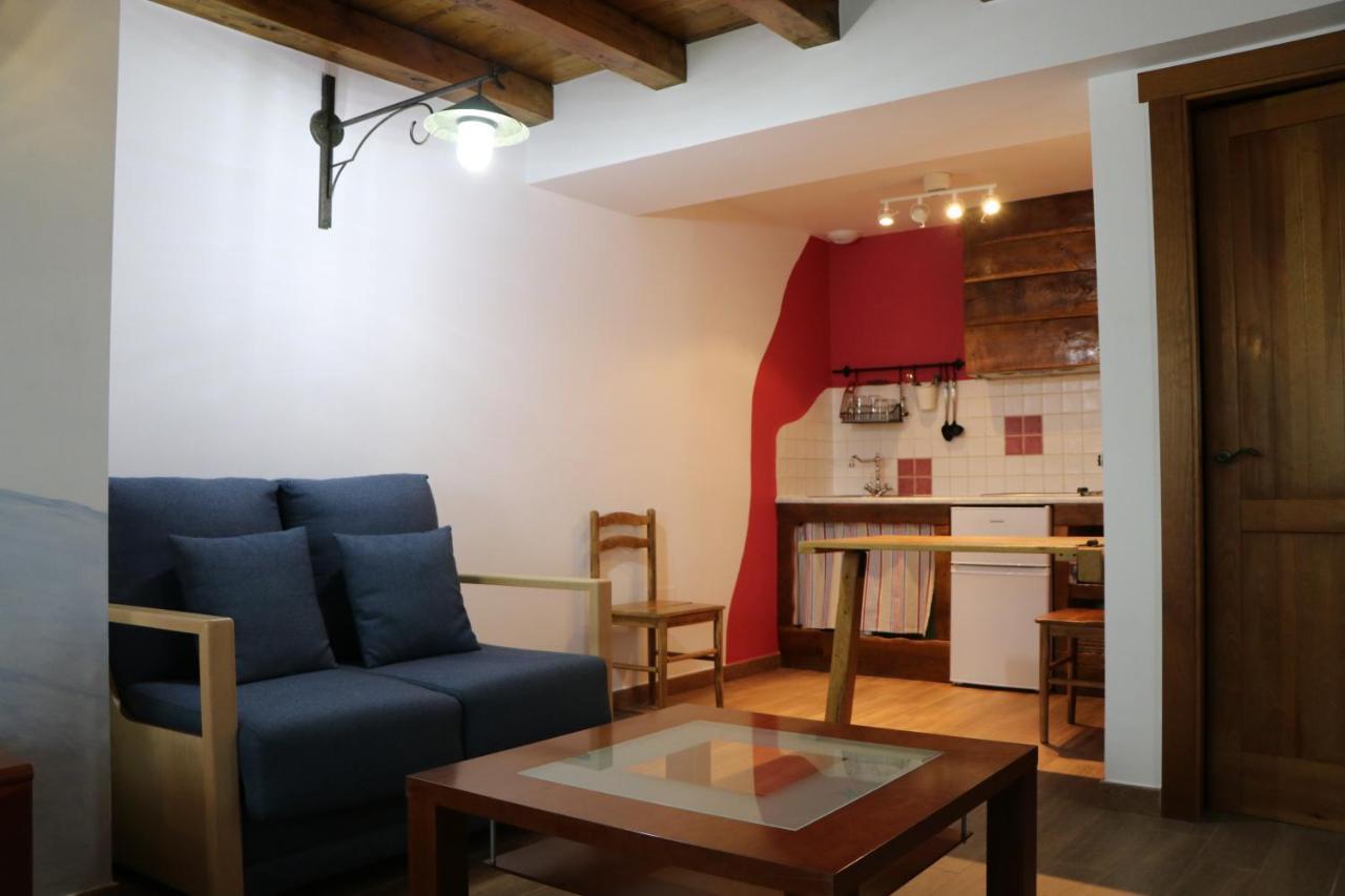 Apartamentos Rurales Casa Lafuente Luquiano エクステリア 写真